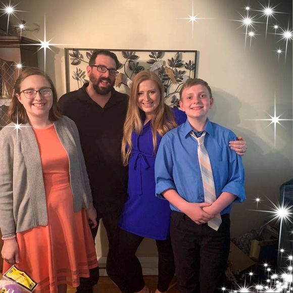 Meet your Posher, Laura - Picture 3 of 7